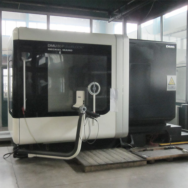 whats-cnc-machining-04